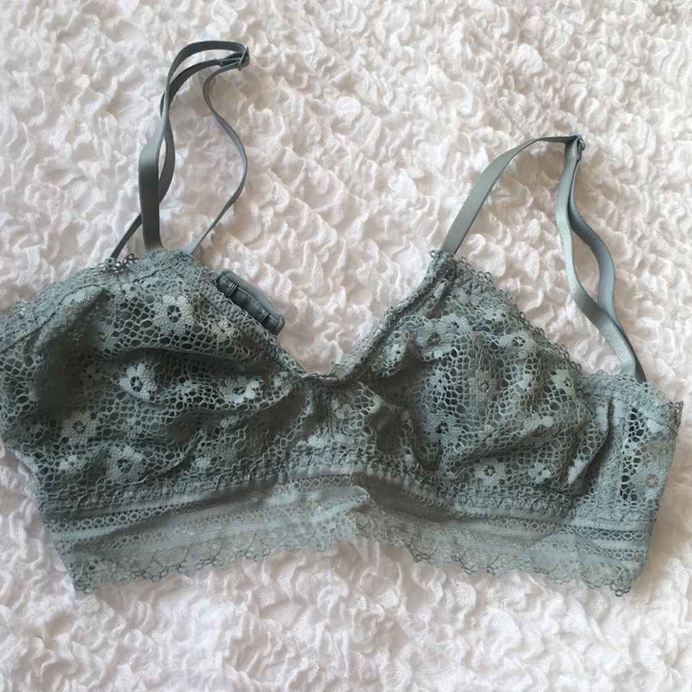 Pretty Bralette top 🌊